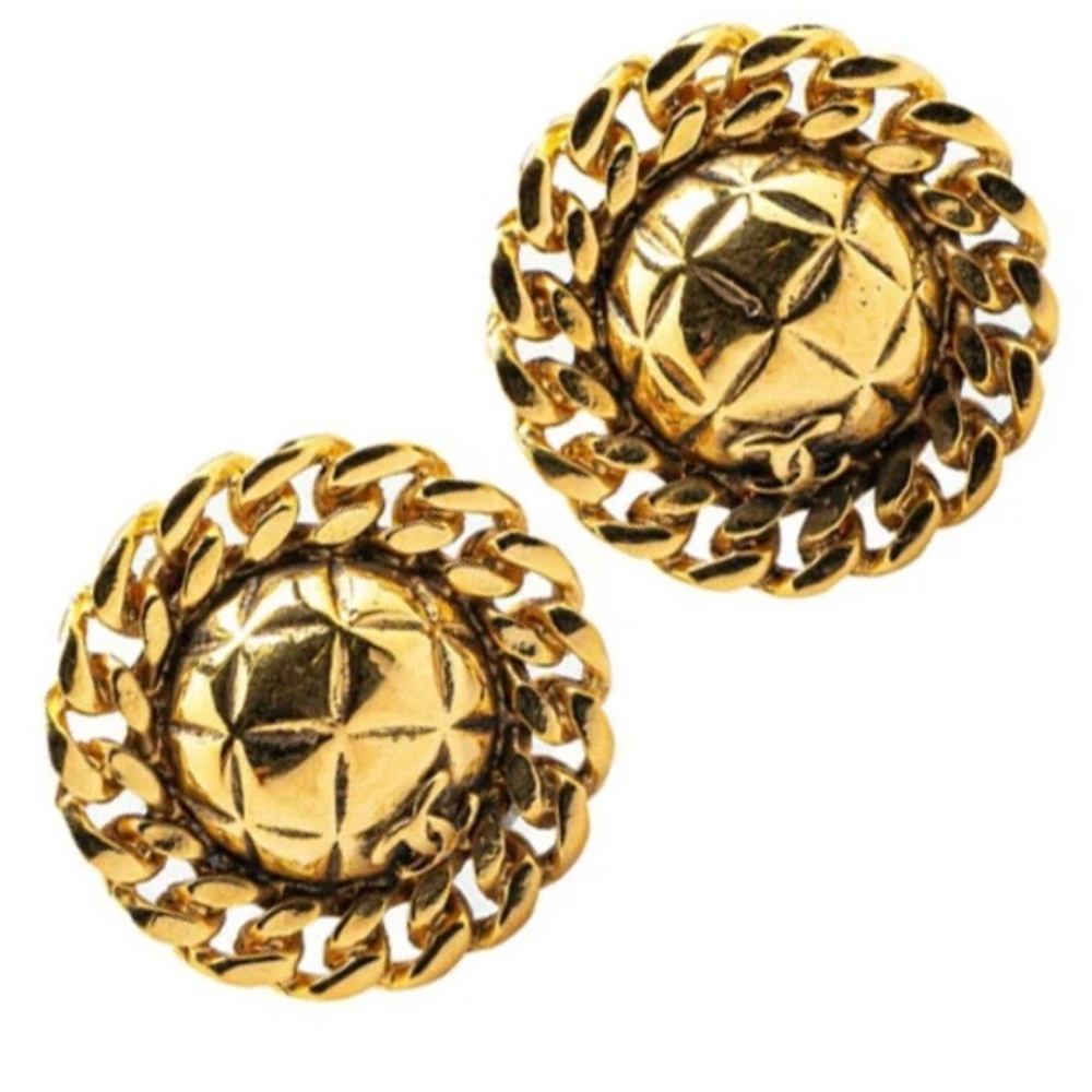 CHANEL Vintage 24K Gold Plated Clip on Earrings